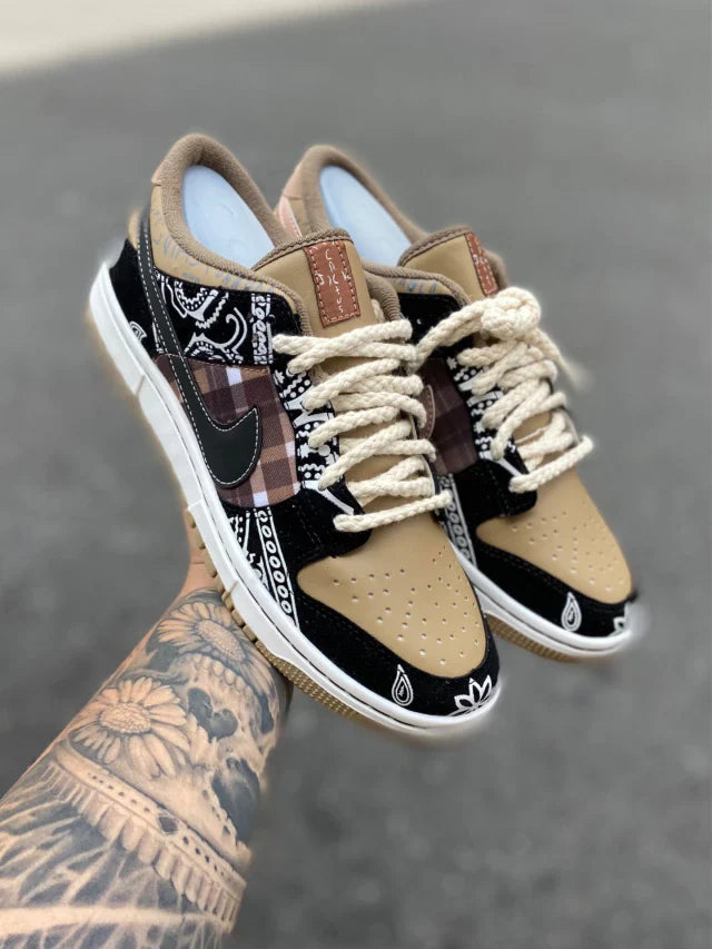 Tênis Nike Dunk Low "Cactus Jack"