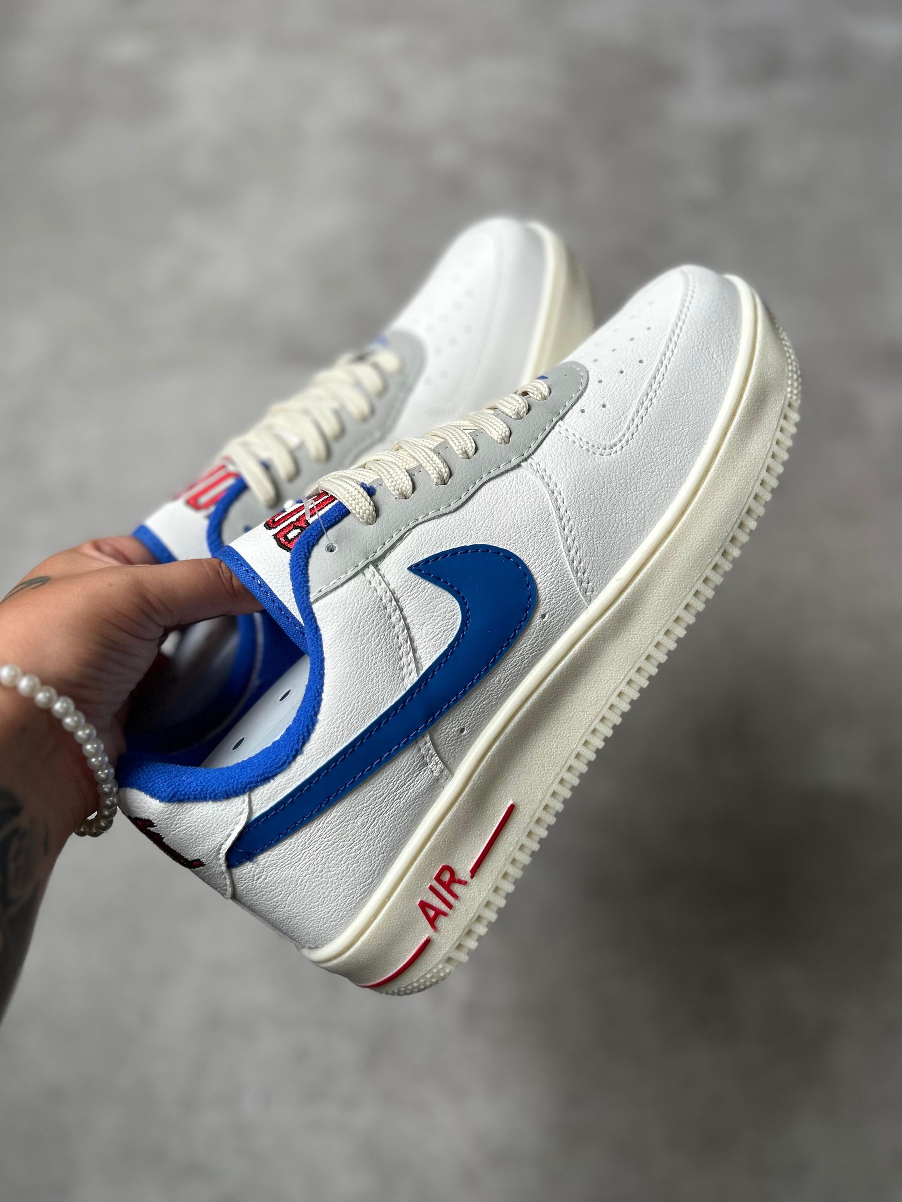 Nike Air Force " 1'07 LX"