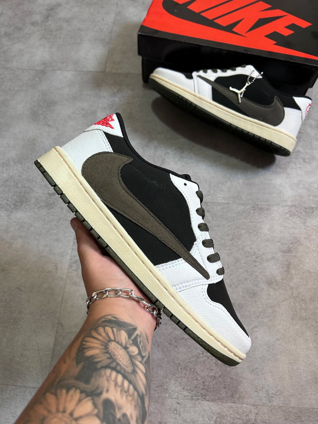 Air Jorda 1 Low Travis Scott