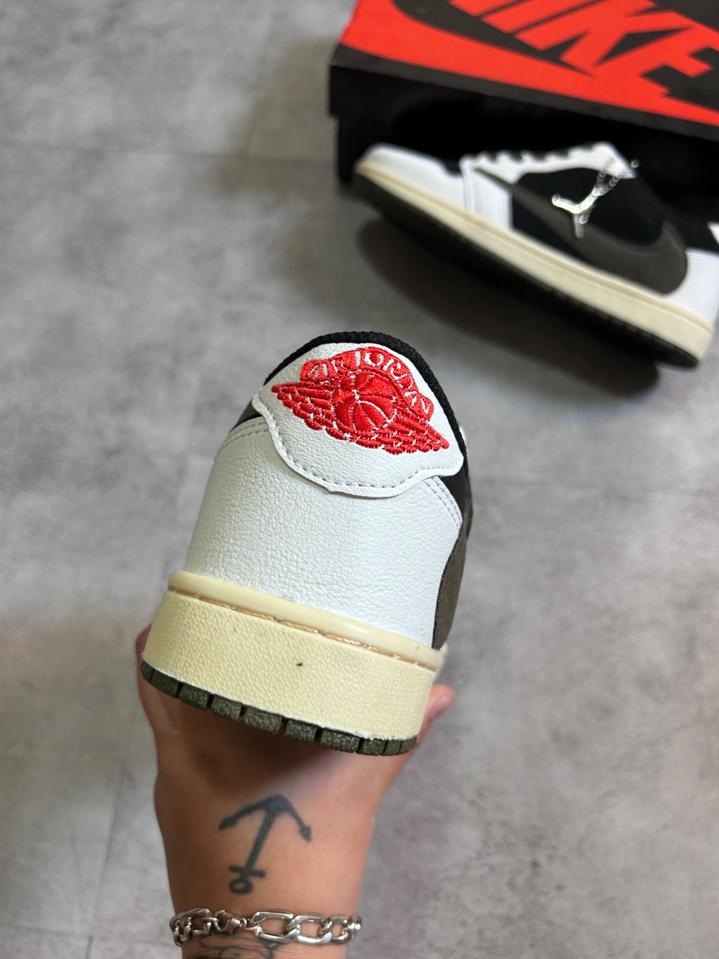 Air Jorda 1 Low Travis Scott