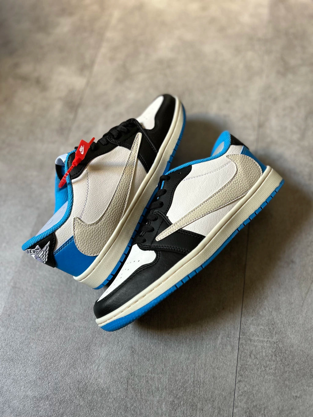 Air Jordan 1 Low Travis Scott