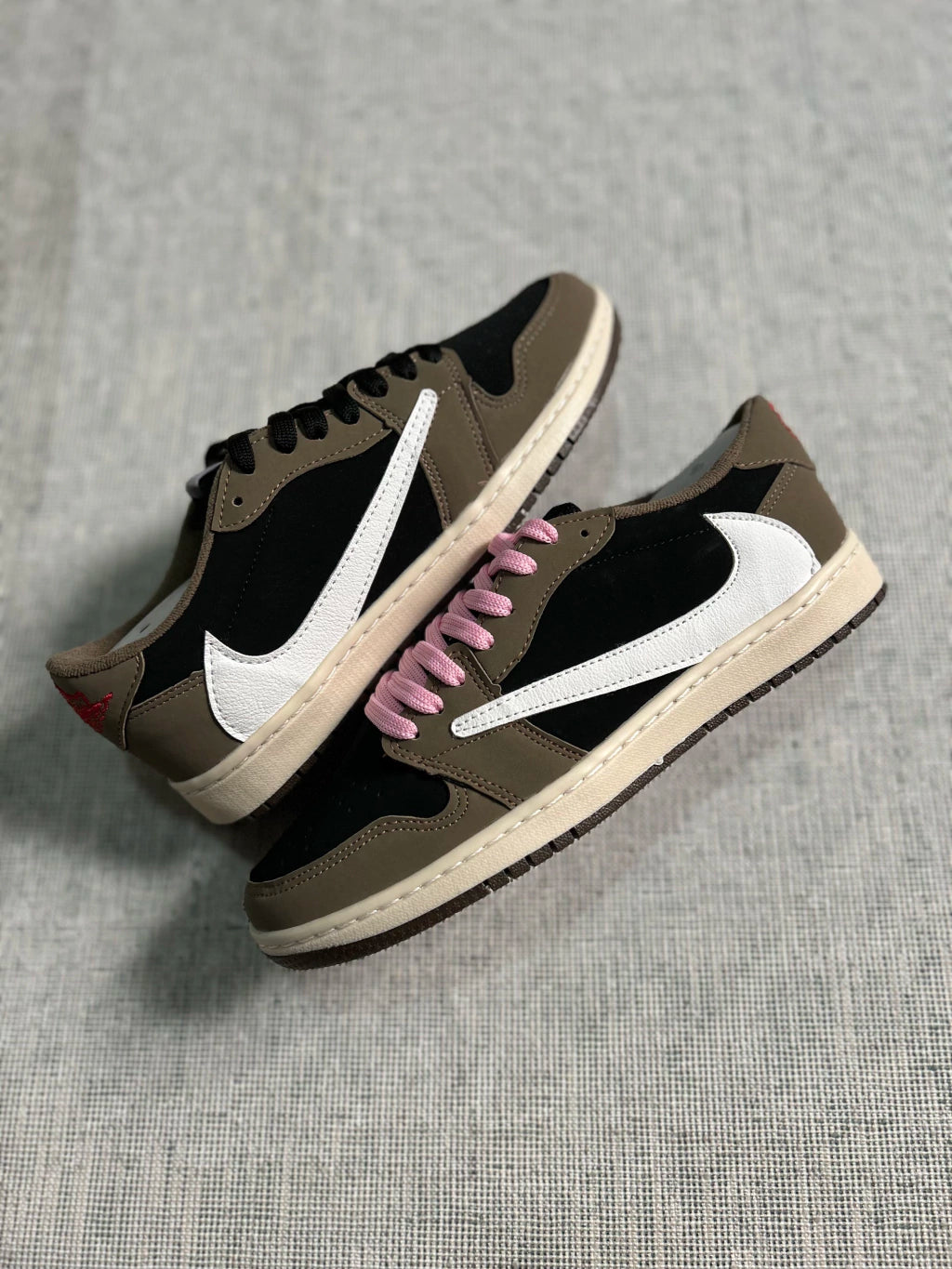 Air Jordan 1 Low Travis Scott