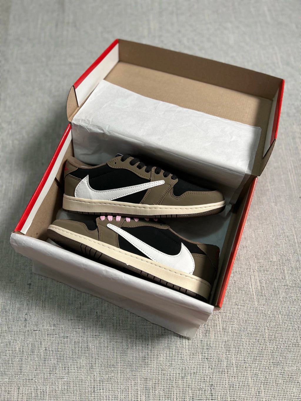 Air Jordan 1 Low Travis Scott
