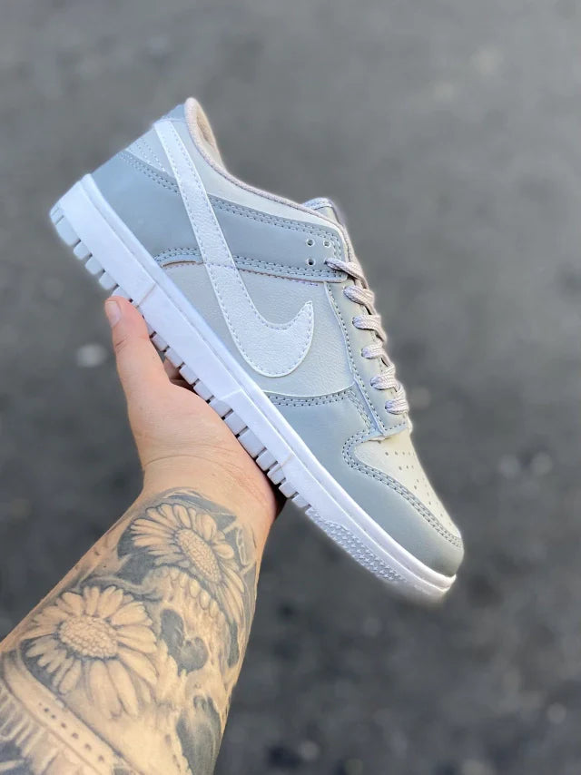 Tênis Nike Dunk Low "Cinza e Branco"
