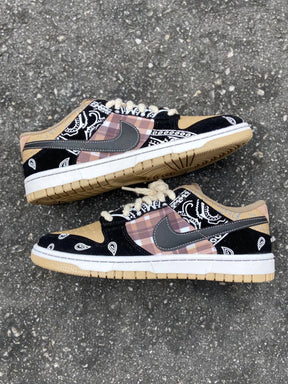 Tênis Nike Dunk Low "Cactus Jack"