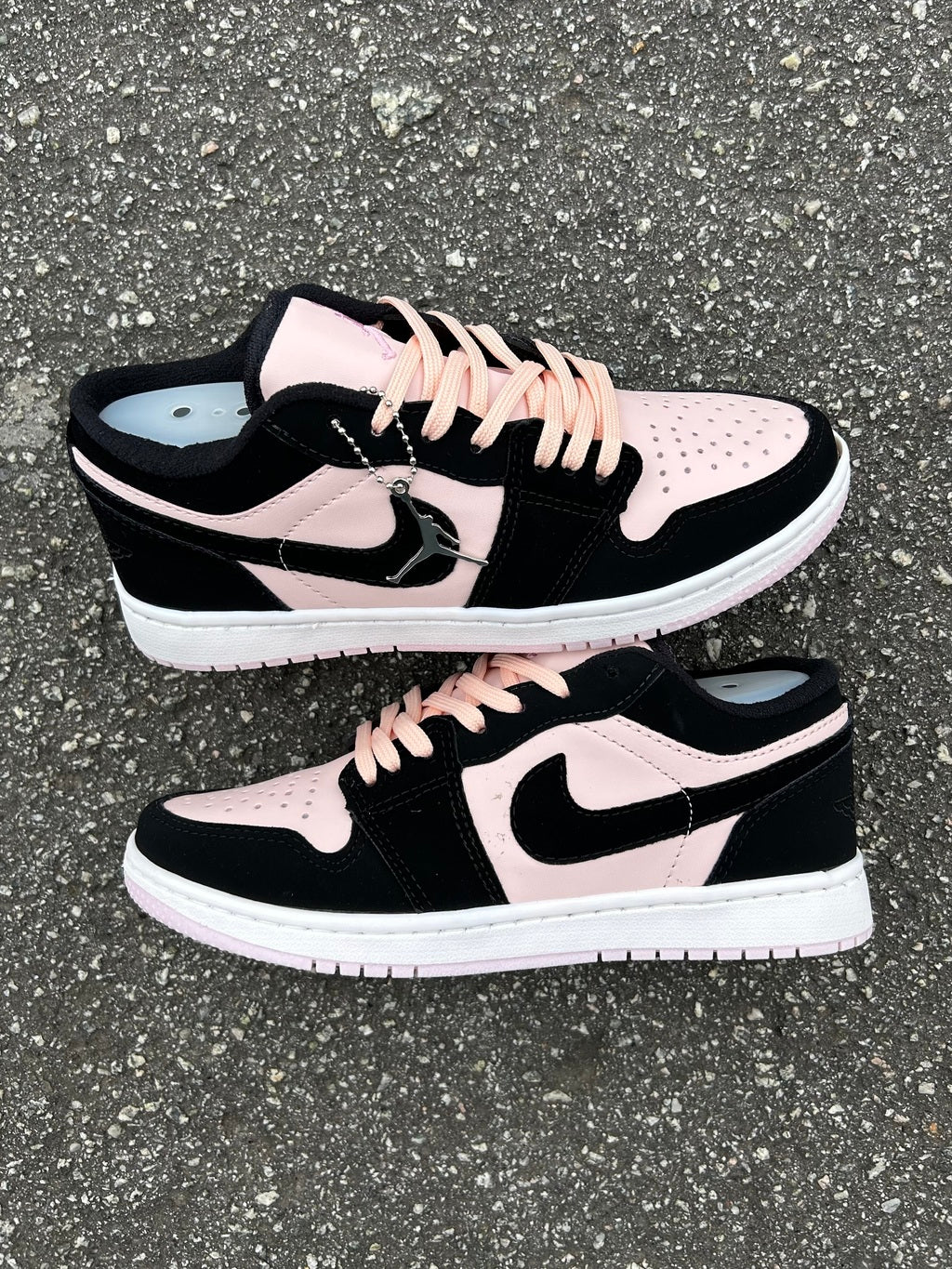 Air Jordan 1 Low “Pink e Preto”