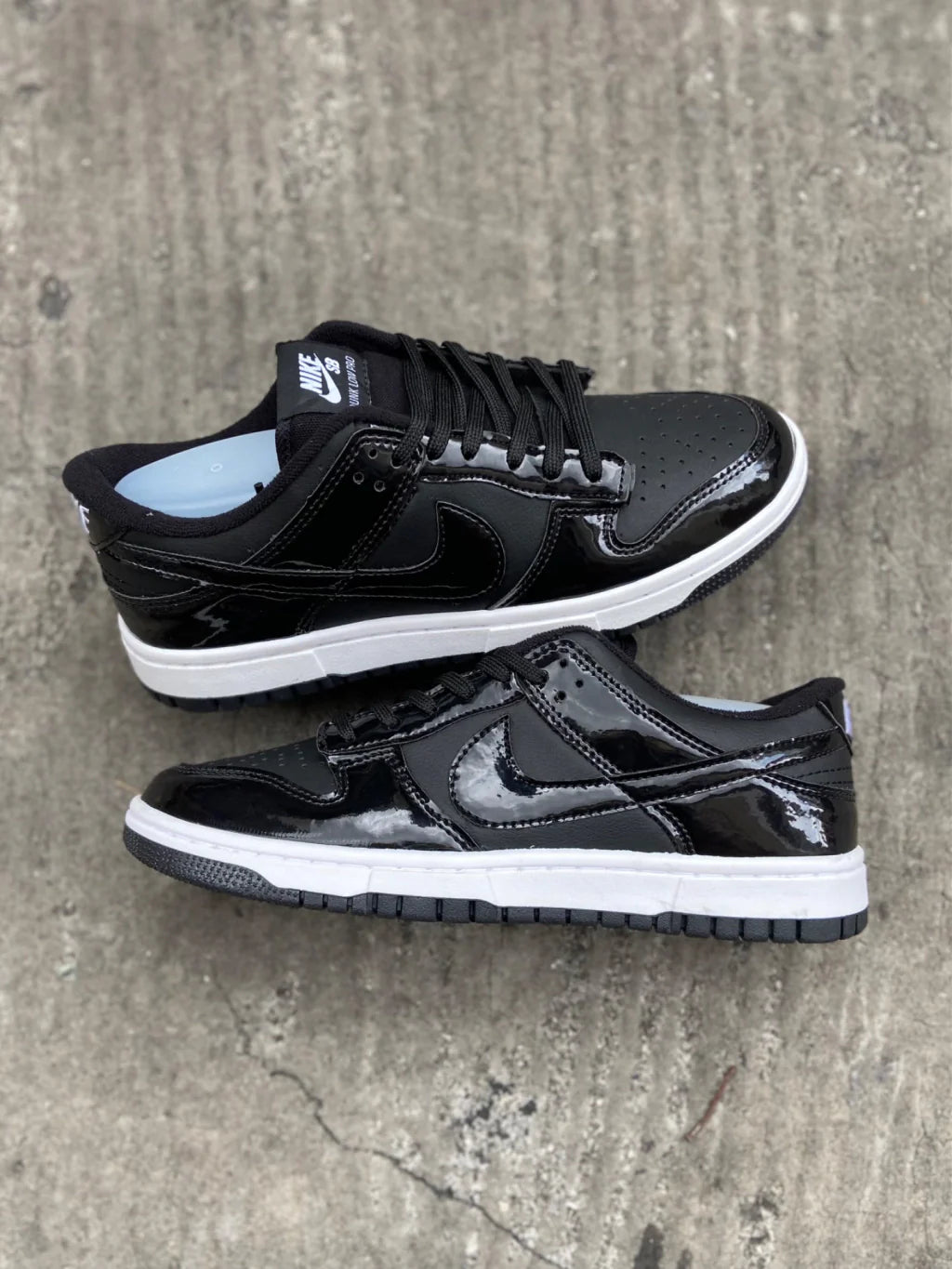 Tênis Nike Dunk Low "Preto Verniz"