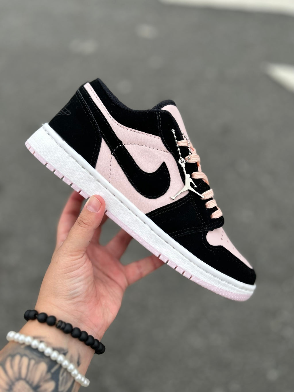 Air Jordan 1 Low “Pink e Preto”