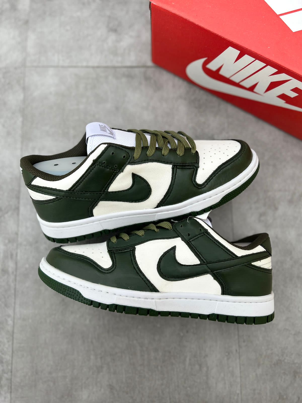 Nike Dunk Low
