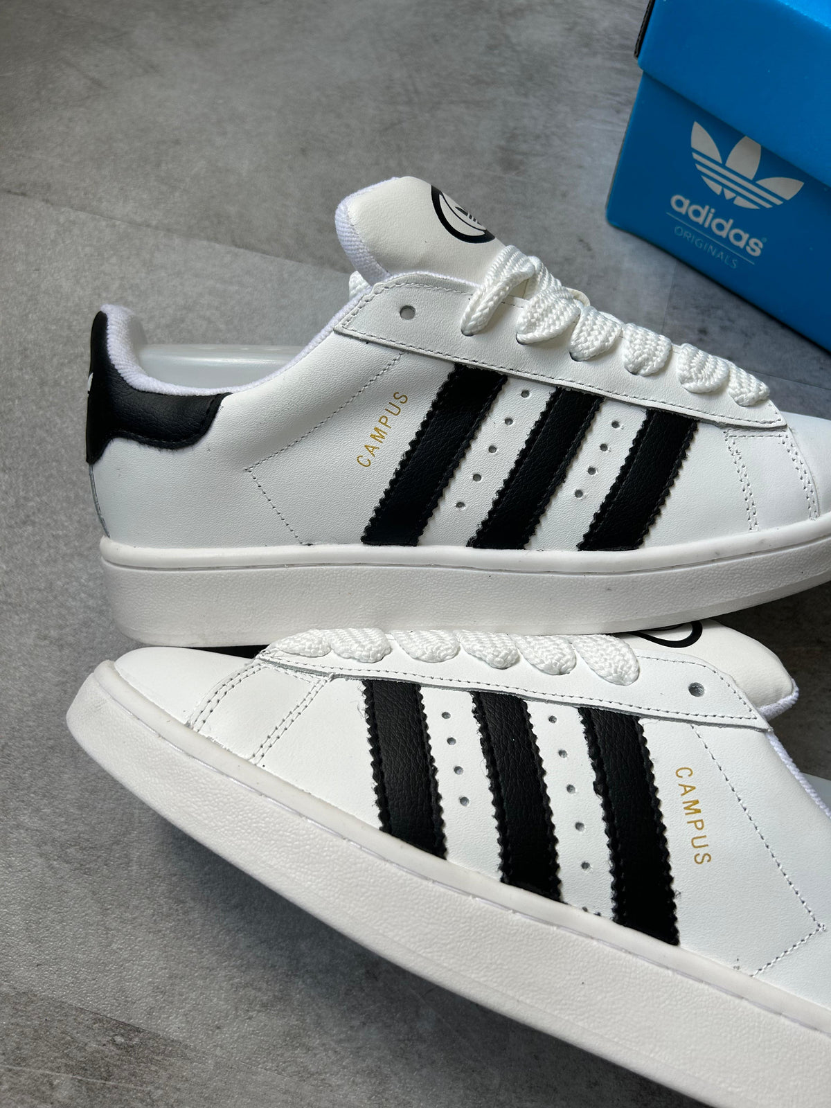 Adidas "Campus 00'S"