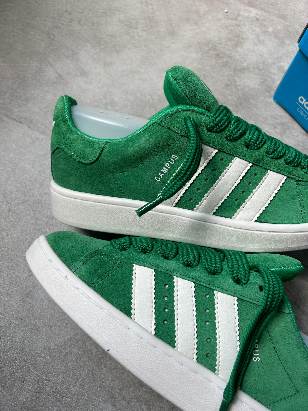 Adidas "Campus 00'S"
