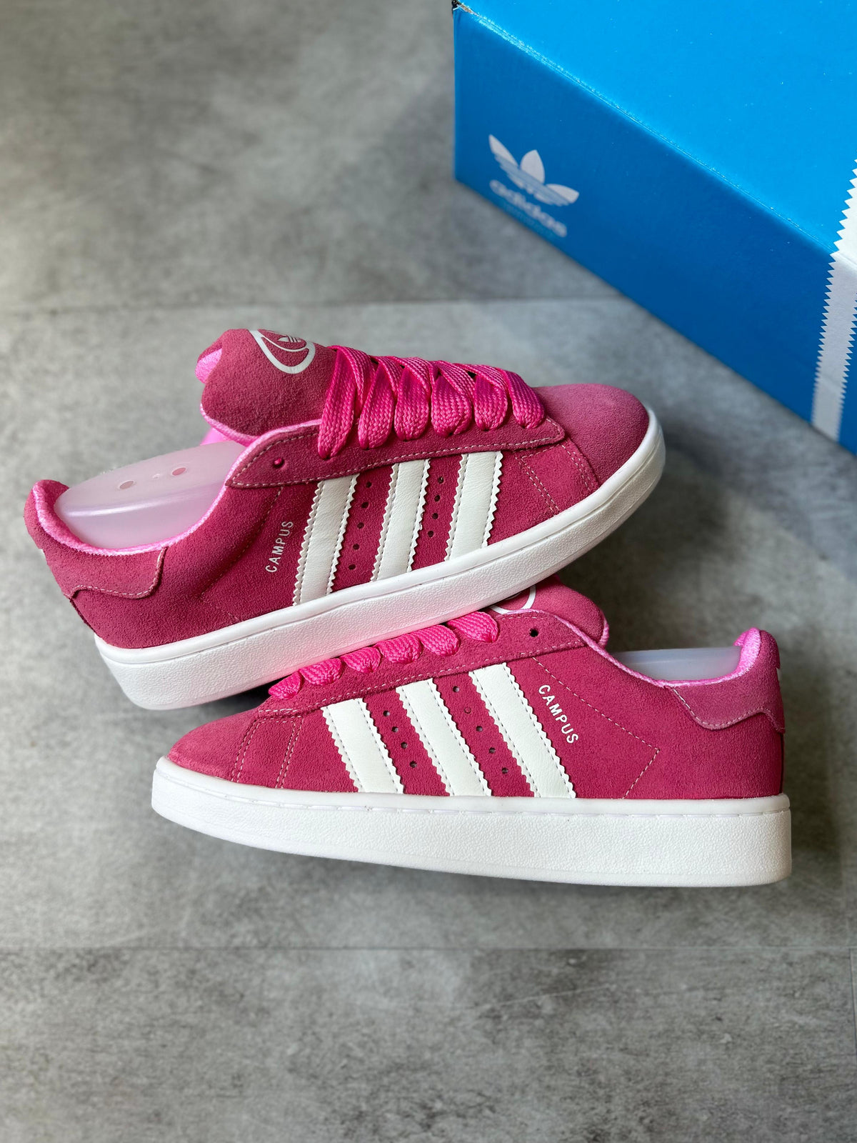 Adidas "Campus 00'S"