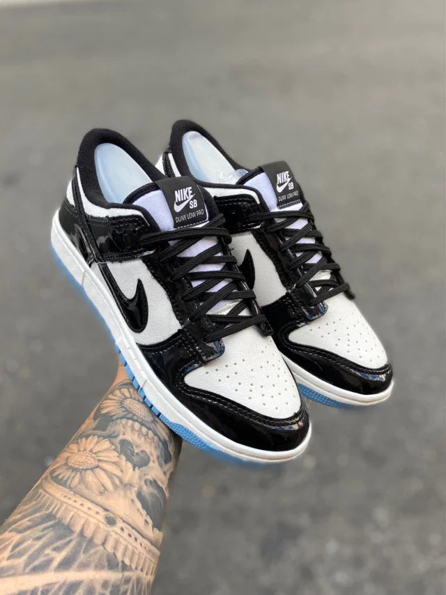 Tênis Nike Dunk low "Preto verniz e Azul"