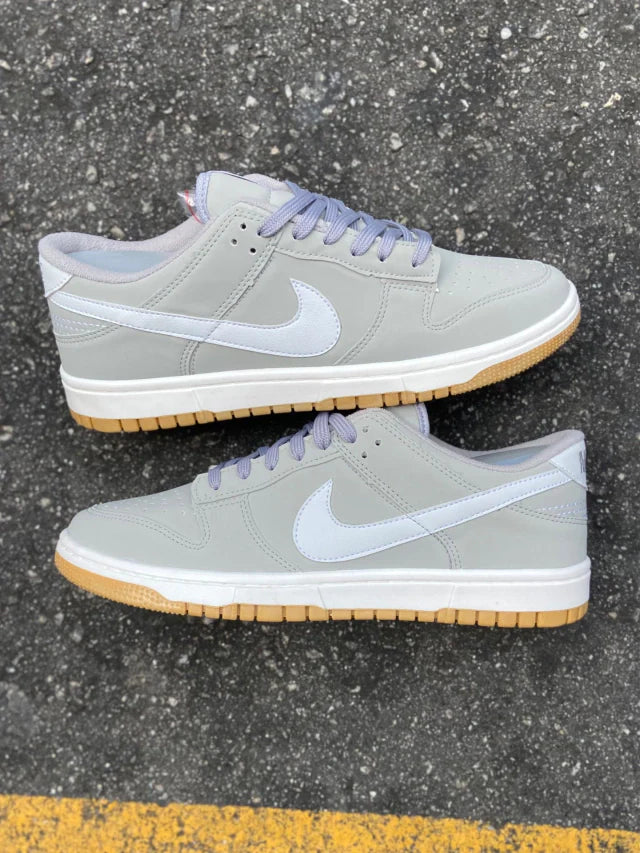 Tênis Nike Dunk Low "Cinza e Branco"
