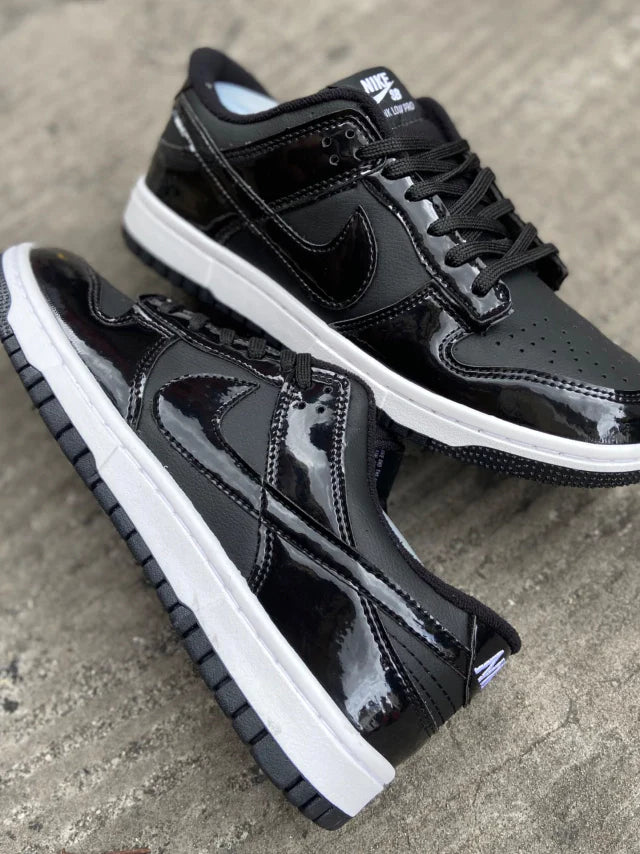 Tênis Nike Dunk Low "Preto Verniz"