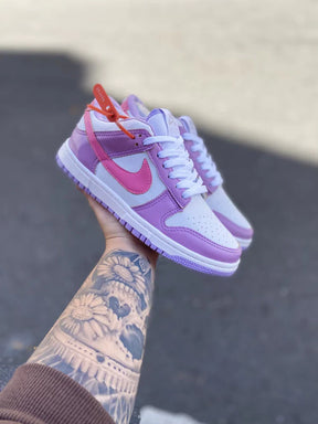 Tênis Nike Dunk Low "Rosa e Branco"