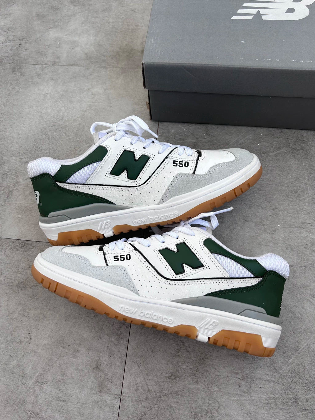 New Balance "550"