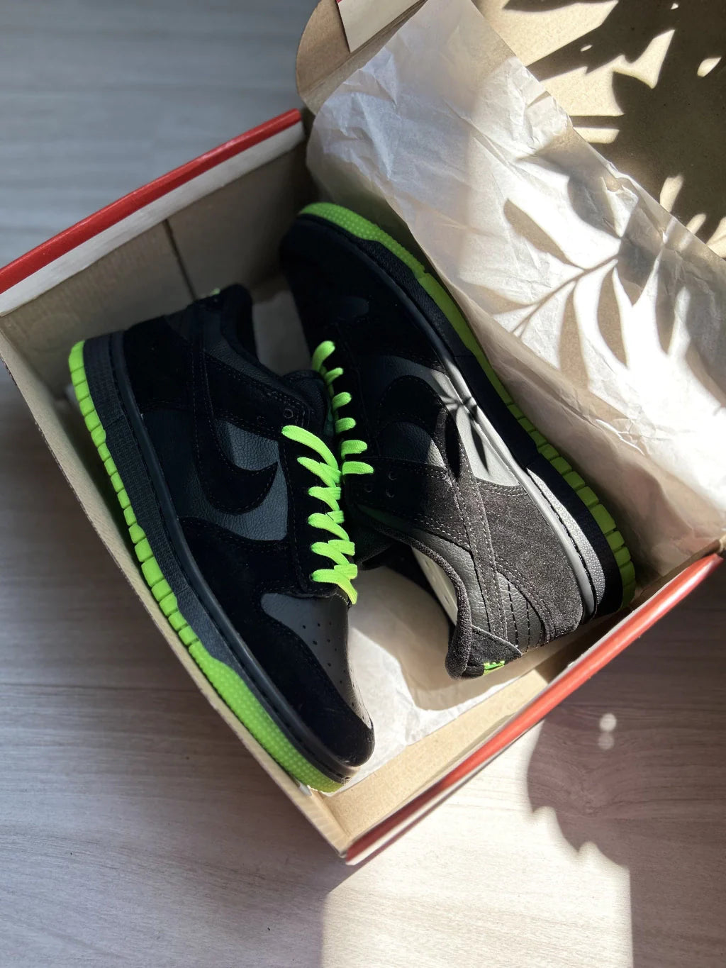 Nike Dunk Low "Preto e Verde"