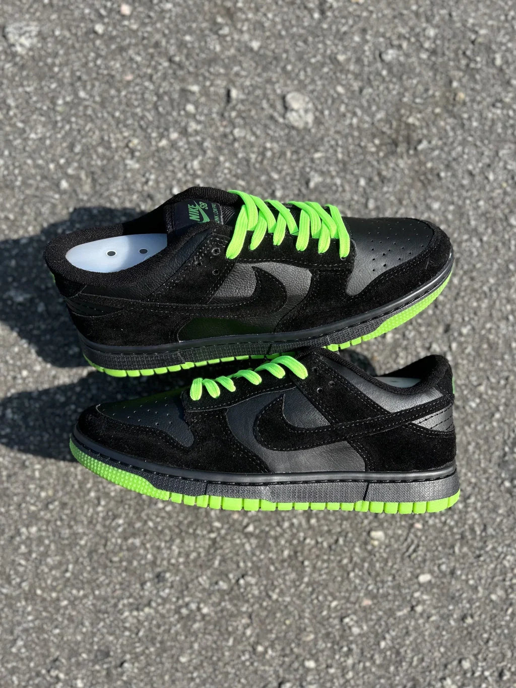 Nike Dunk Low "Preto e Verde"