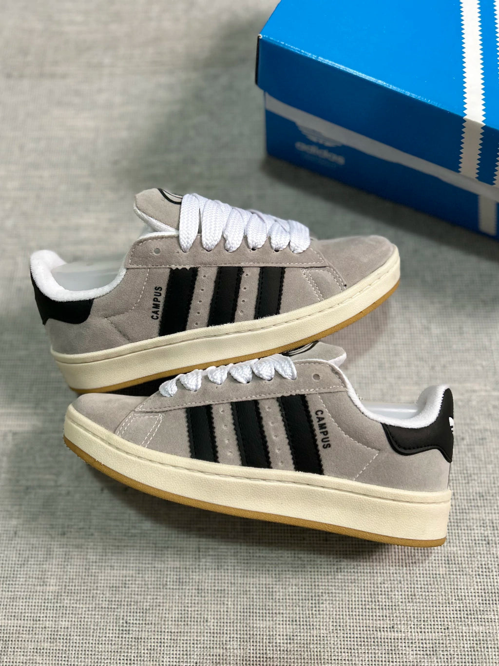 Adidas "Campus 00'S"