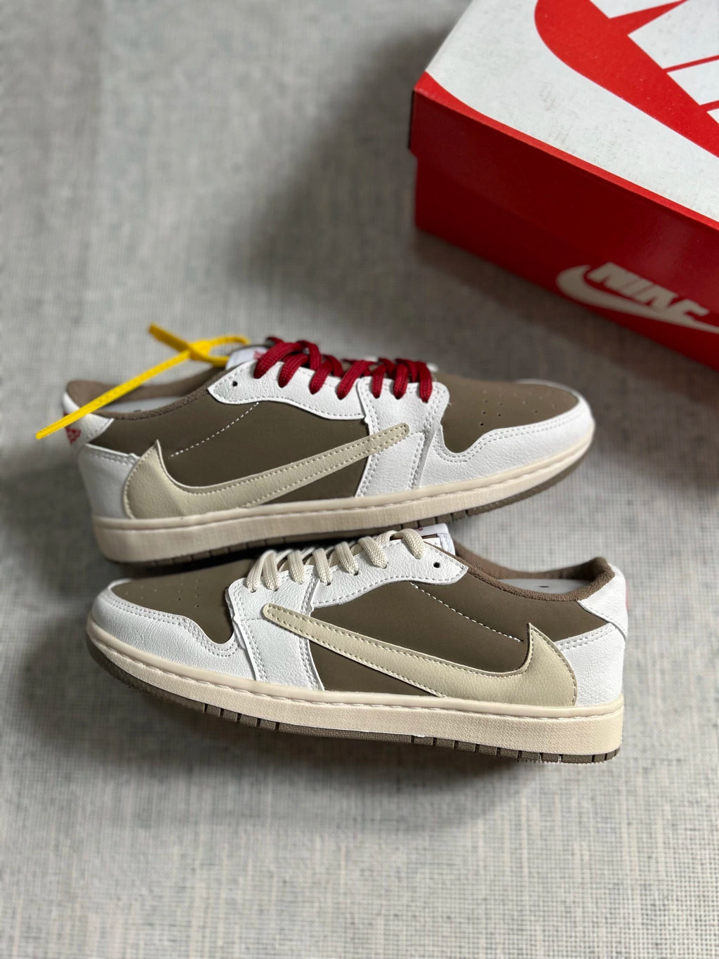 Air Jordan 1 Low Travis Scott