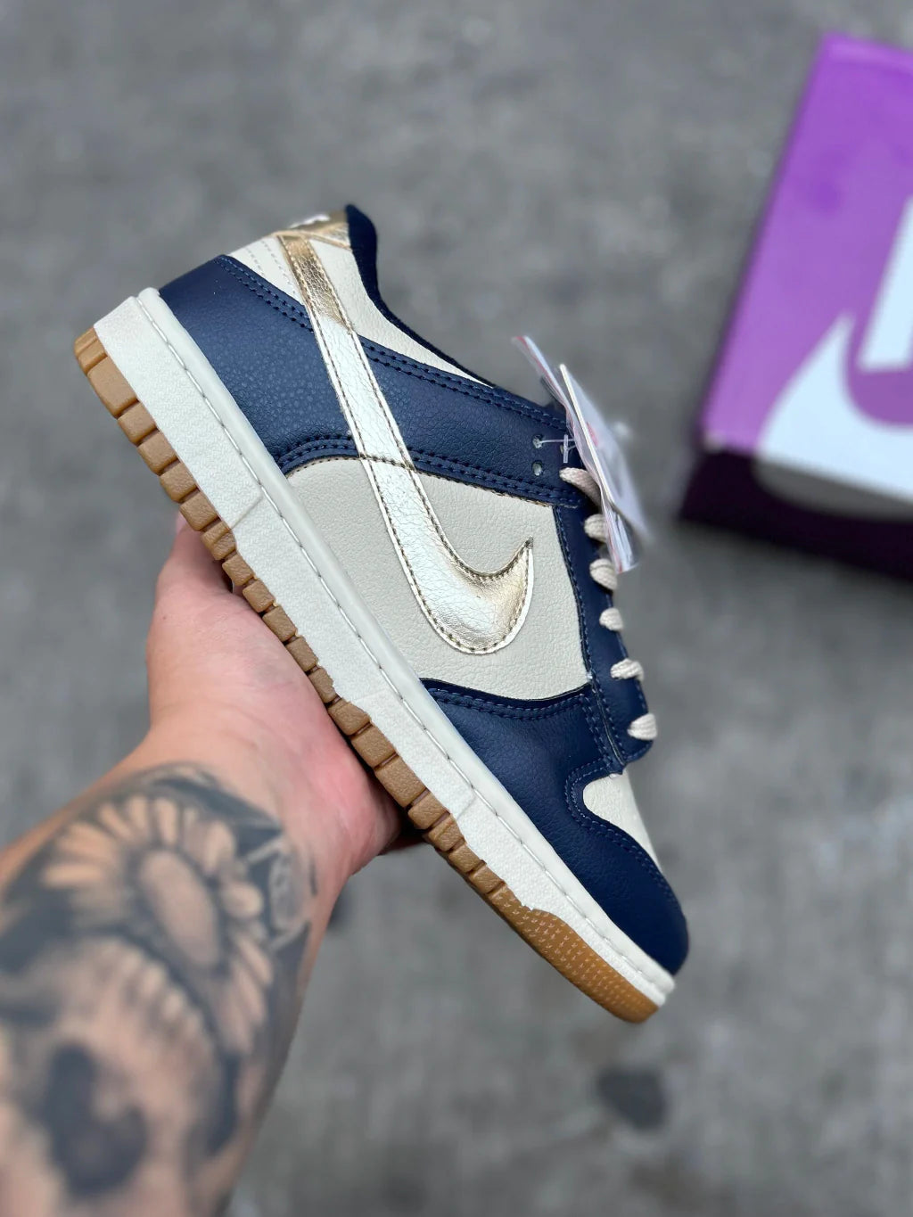 Nike Dunk Low "Azul e Dourado"