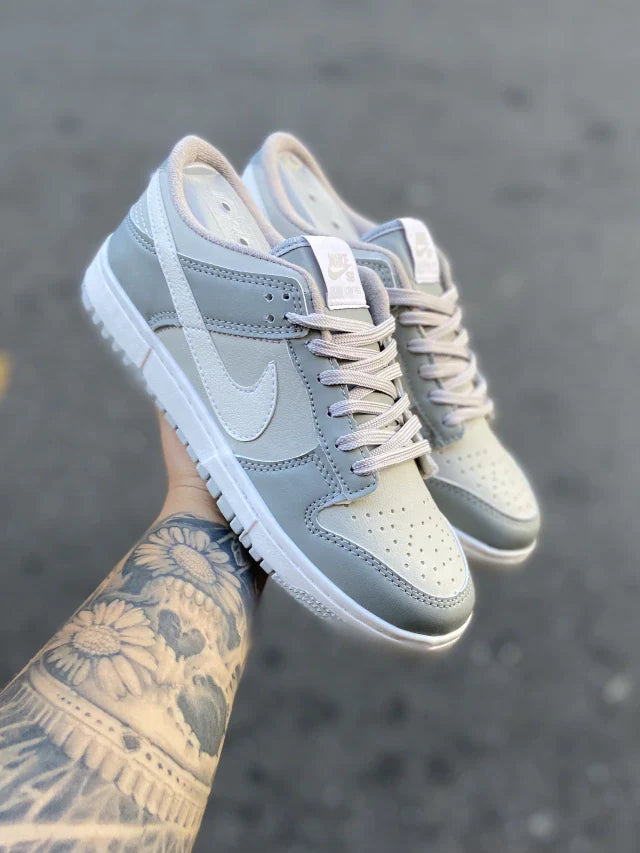 Tênis Nike Dunk Low "Cinza e Branco"