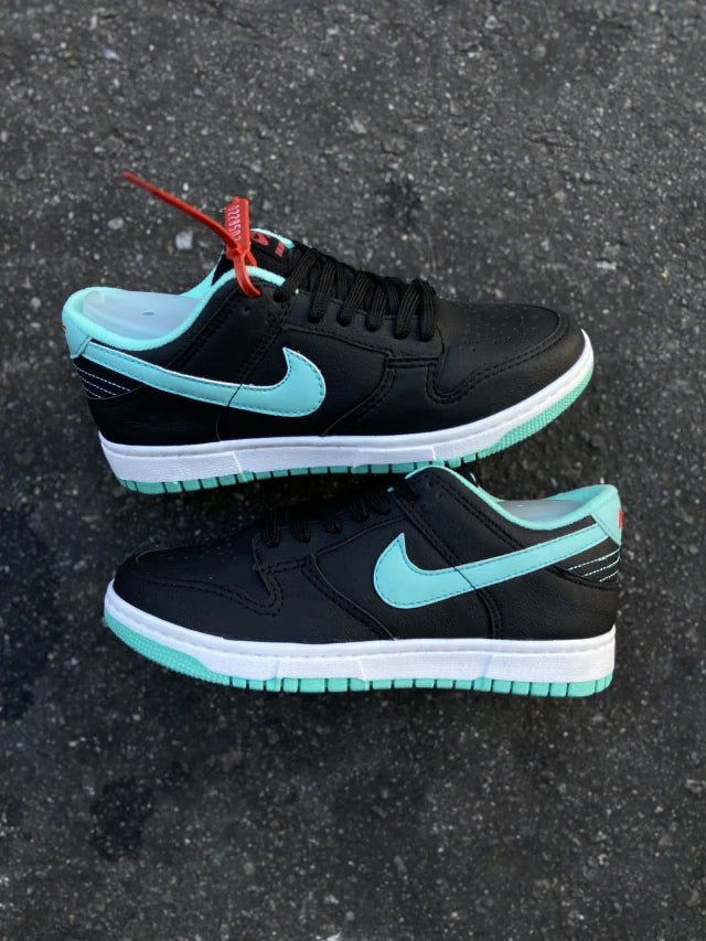 Tênis Nike Dunk Low "Preto e Verde"
